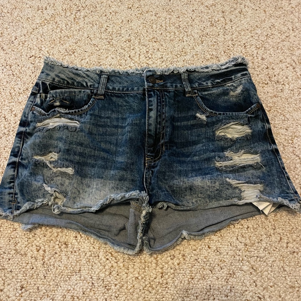 Cute distressed shorts - rewash - junior size 15 - EUC